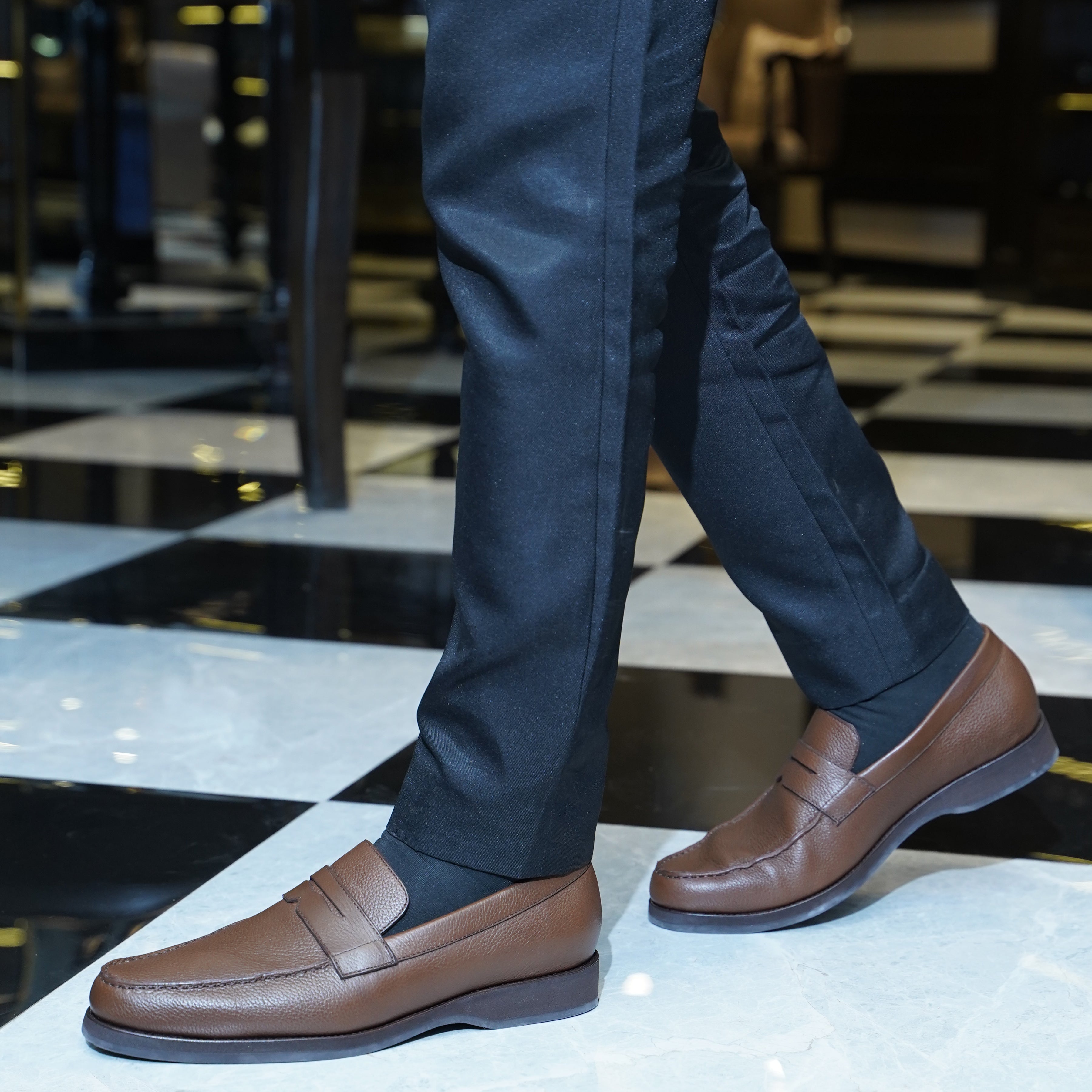 Asador - Men's Brown Pebble Grain Leather Loafer