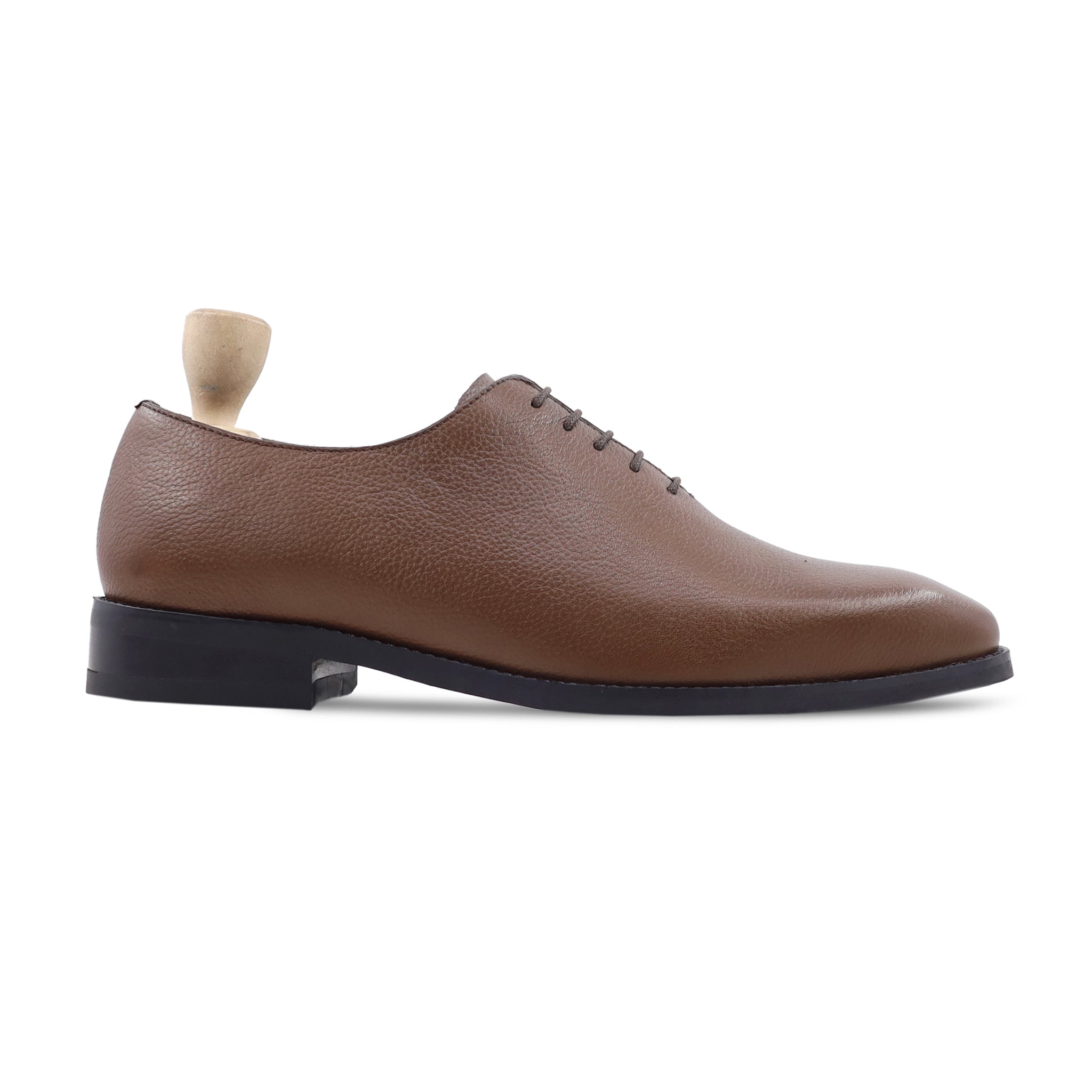 Tromso - Men's Brown Pebble Grain Wholecut Shoe